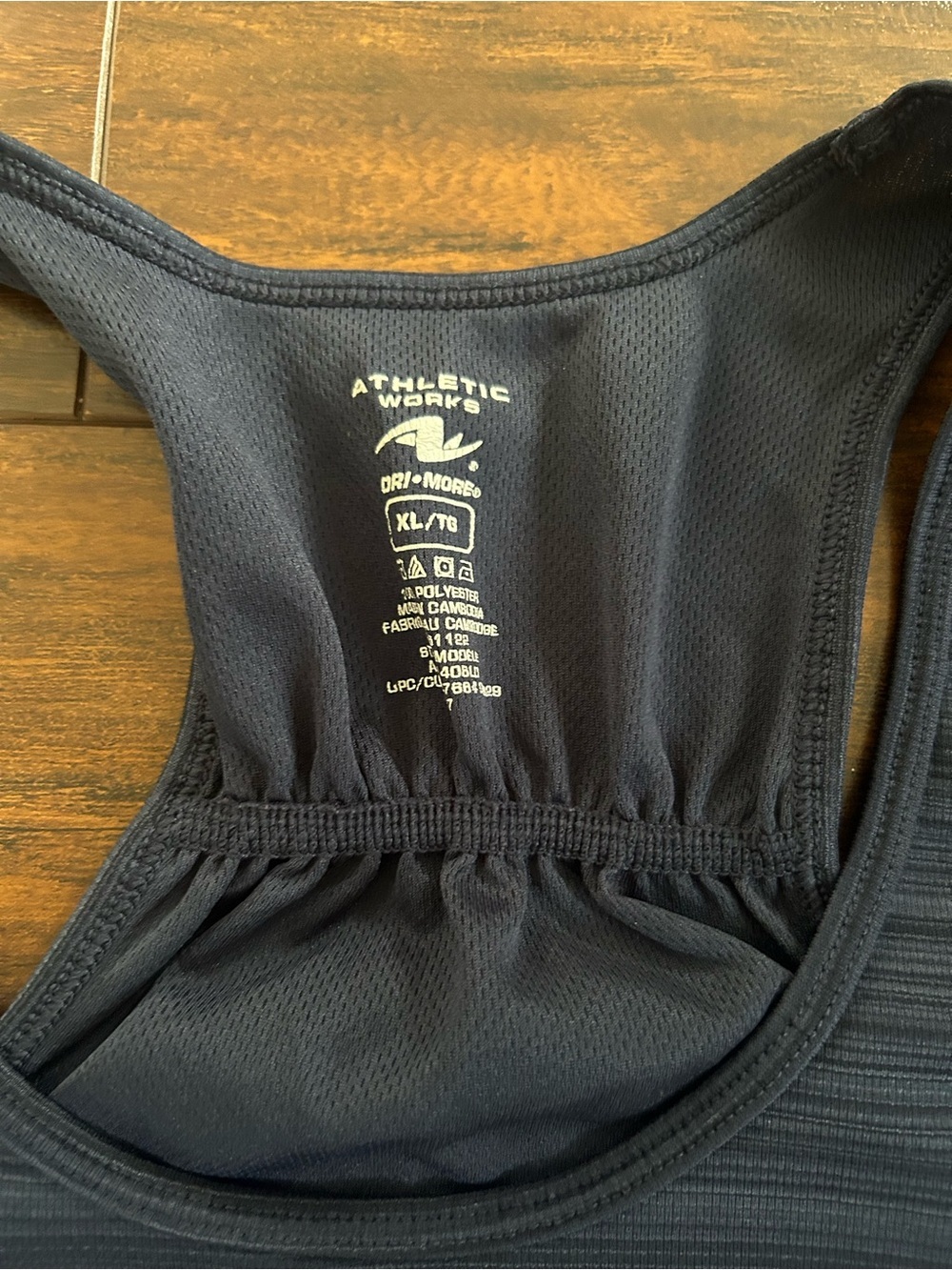 🔥4 for $25 Navy Racerback Performance Tank - Picture 4 of 8